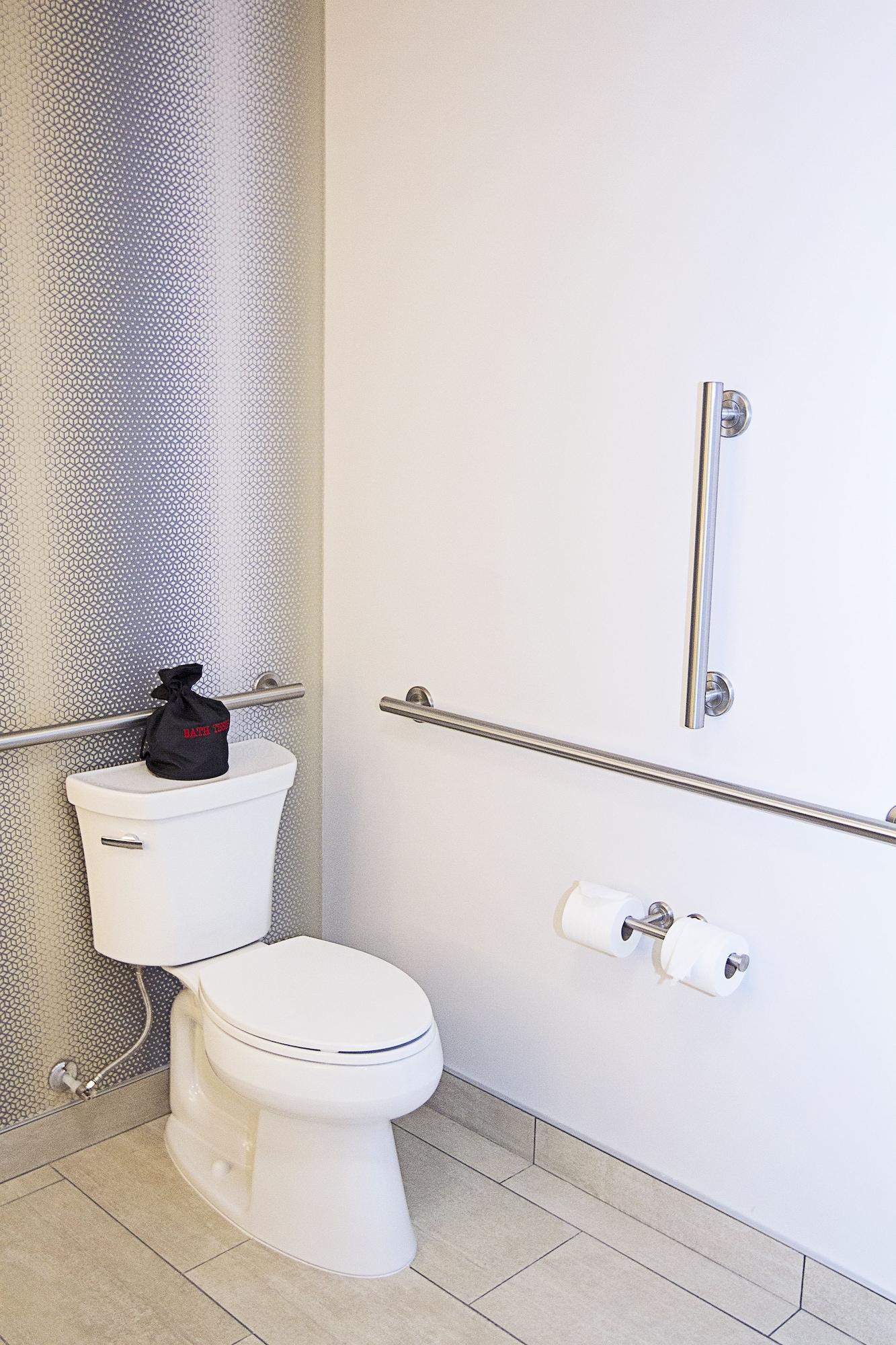 Holiday Inn Express & Suites Greenwood Mall By Ihg Buitenkant foto
