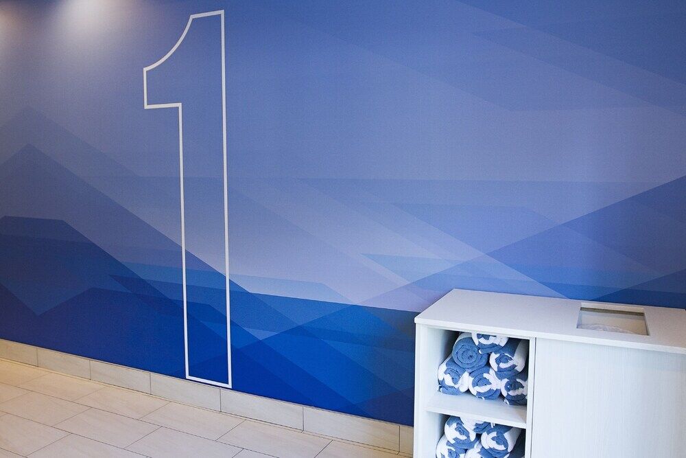 Holiday Inn Express & Suites Greenwood Mall By Ihg Buitenkant foto